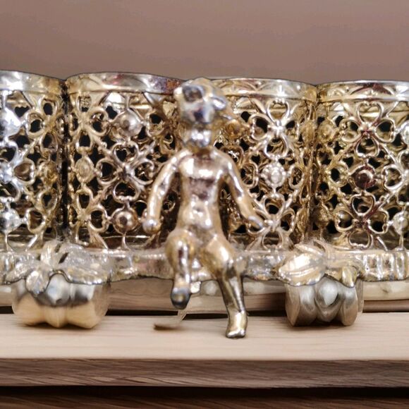 Vintage Sam Fink Gold Filigree Ornate 4 Tube Lipstick Holder with Cherub - Picture 3 of 7